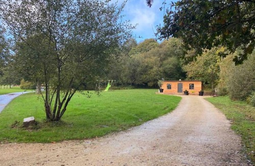 Plouer-sur-Rance Ski Chalet | Charmant Chalet Dans la Nature