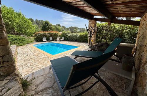 Lorgues Ski Chalet | Charmant chalet