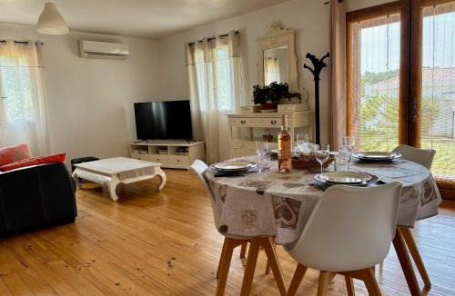 Lorgues Ski Chalet | Charmant chalet