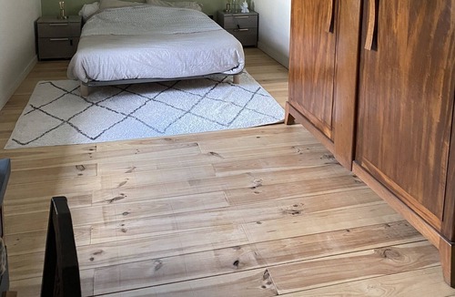 Montserie House | Charmant Corps de Ferme à la Montagne