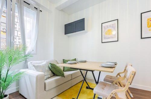 Parapluies Apartment | Charmant Duplex rénové proche Paris