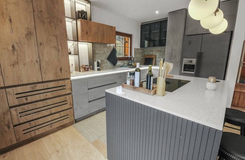 Ormont-Dessous Ski Chalet | Charmant et Spacieux Chalet Moderne