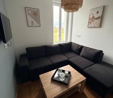 Chateauroux Apartment | Charmant F2