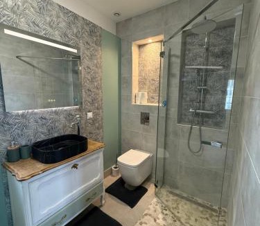 Chateauroux Apartment | Charmant F2