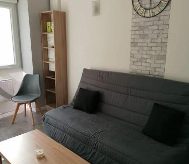 Noyant Apartment | Charmant F2