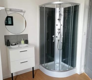 Noyant Apartment | Charmant F2