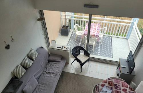 Palavas-les-Flots Apartment | Charmant F3 Mezzanine avec Piscine, Clim, Proche Plage et Centre - 4 Pers. - FR-1-559-35