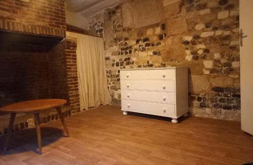 Saint-Philbert-sur-Risle Apartment | Charmant 2 pièces
