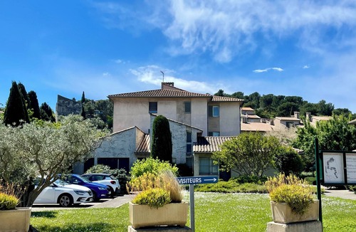 Villeneuve-les-Avignon Apartment | Charmant Studio Lumineux Avec vue Panoramique Proche du Centre Ville Historique