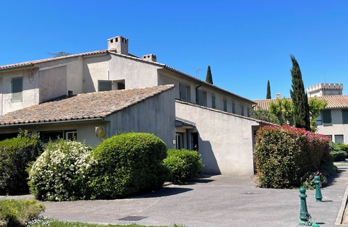 Villeneuve-les-Avignon Apartment | Charmant Studio Lumineux Avec vue Panoramique Proche du Centre Ville Historique