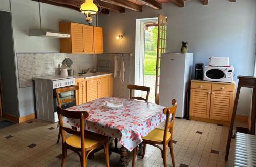 Champignelles House | Charmant gîte arboré