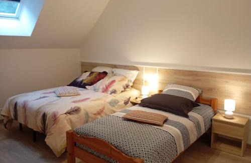 Saint-Benoit-sur-Loire House | Charmant Gîte Familial à Saint-Benoît-sur-Loire - 2 Chambres, Parking, Proche Patrimoine et Nature - FR-1-590-426