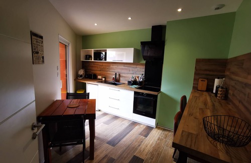 Les Landes-Genusson Apartment | Charmant Logement Avec Jacuzzi Proche Puy Du Fou