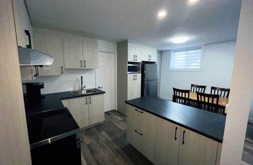 Riviere-du-Loup Regional County Municipality Apartment | Charmant logement de 2 chambres, centre-ville RDL, près de l’hôpital
