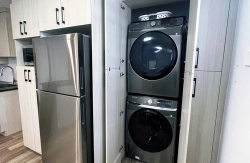 Riviere-du-Loup Regional County Municipality Apartment | Charmant logement de 2 chambres, centre-ville RDL, près de l’hôpital