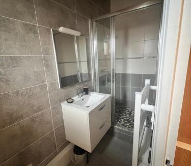 Le Vivier-sur-Mer Apartment | Charmant logement avec 2 véranda