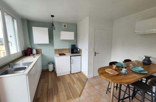Veules-les-Roses Apartment | Charmant logement avec parking privé - proche village et plage - Veules-les-Roses