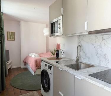 Saint-Aubin-du-Cormier Apartment | Charmant studio - Calme & Lumineux - Centre ville