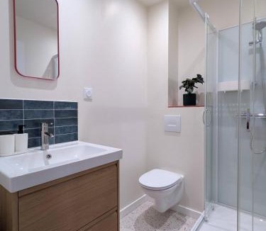 Saint-Aubin-du-Cormier Apartment | Charmant studio - Calme & Lumineux - Centre ville