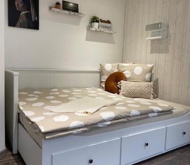 Le Breuil-en-Bessin Apartment | Charmant Studio