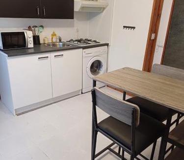 Arbois Apartment | Charmant studio au rez de chaussée