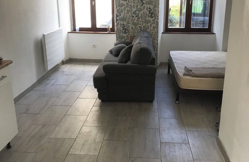 Treguier Apartment | Charmant Studio Avec Petit Jardin