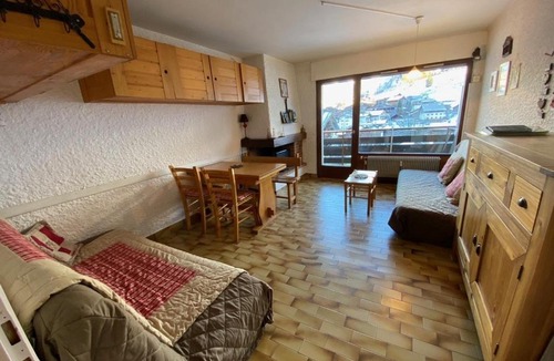 La Clusaz Apartment | Charmant Studio Cabine proche des Pistes, Village et Commerces - Location Idéale La Clusaz - FR-1-459-200