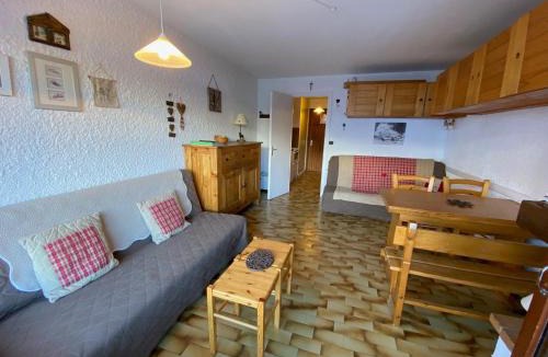 La Clusaz Apartment | Charmant Studio Cabine proche des Pistes, Village et Commerces - Location Idéale La Clusaz - FR-1-459-200