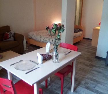 Mirepoix Apartment | Charmant studio centre ville Mirepoix