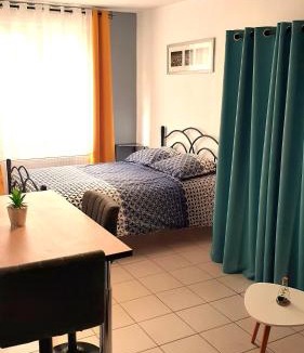Saint-Omer Apartment | Charmant studio en plein centre avec parking