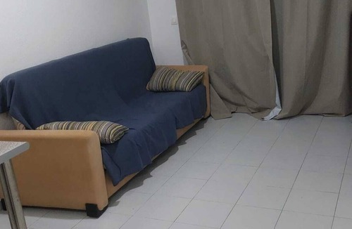 Montataire Apartment | Charmant Studio Entre Deux Lacs