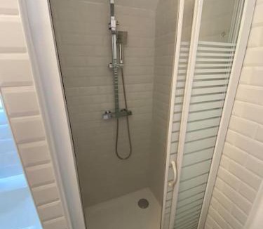 Bagnols-sur-Ceze Apartment | Charmant studio centre-ville
