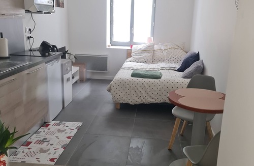 Saint-Rambert Apartment | Charmant Studio Indépendant, Bien Équipé