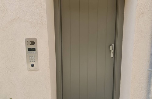 Saint-Rambert Apartment | Charmant Studio Indépendant, Bien Équipé