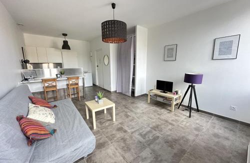 Port-Vendres Apartment | Charmant studio neuf, centre de Port-Vendres, proche criques et activités, idéal couple - FR-1-309-110
