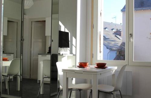 La Baule-Escoublac Apartment | Charmant Studio Rénové, Idéalement Situé à La Baule, Proche Plage et Commodités - FR-1-245-86