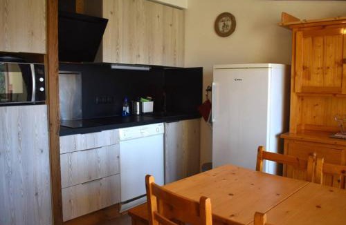 Font-Romeu-Odeillo-Via Apartment | Charmant T2 Cabine Style Chalet, exposé Sud, proche centre et télécabines - FR-1-580-123