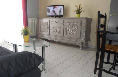 Gares Apartment | Charmant T1 Avec Parking Proche Centre ET Arret Tram