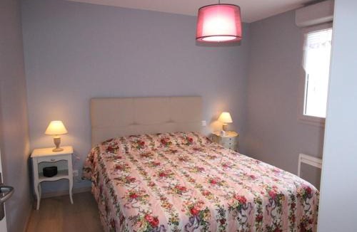 Bagneres-de-Luchon Apartment | Charmant T2 à Luchon - 46m², Balcon Sud-Est, proche thermes, idéal 4 pers, tout confort. - FR-1-313-174