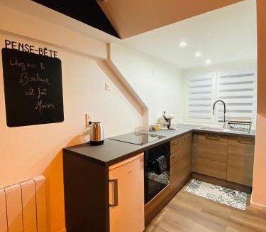 Saint-Pol-sur-Mer Apartment | Charmant T2 atypique Industriel