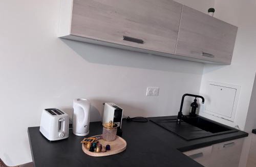 Maurepas Apartment | Charmant T2 avec parking privé