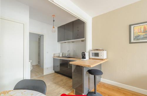 La Rochelle City Centre Apartment | Charmant T2 Centre Historique La Rochelle - Extérieur & Confort, 2 à 3 pers. Proche Vieux Port - FR-1-258-200