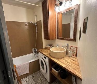 Hopitaux-Facultes Apartment | Charmant T2 Clim Wifi Parking