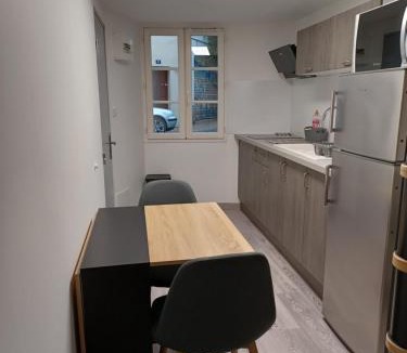 Foix Apartment | Charmant T2 duplex Centre de Foix