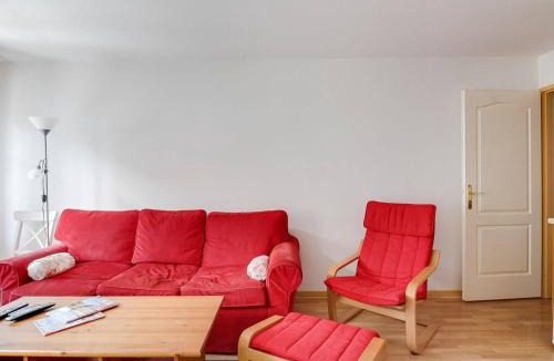 Luz-Saint-Sauveur Apartment | Charmant T2 en Centre-Ville pour 6 pers., Parking, Proche Commodités et Stations de Ski - FR-1-402-75