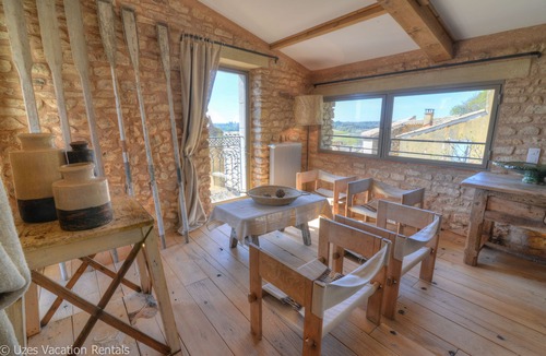 La Capelle-et-Masmolene House | Charmante et Authentique Maison de Village Avec une Belle Décoration