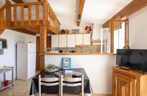 Orgnac-l'Aven Apartment | Charmante location avec piscine partagée à Orgnac-l'Aven, 60 m²tr