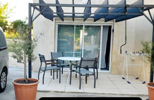 Montagnac Villa | Charmante location vacances