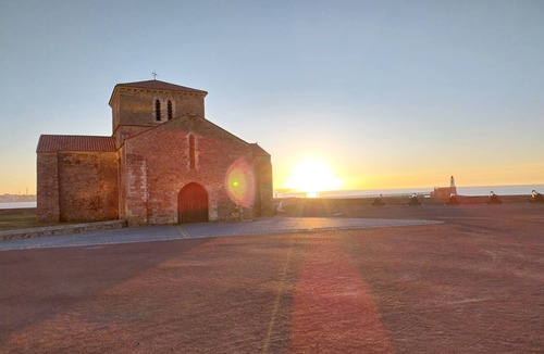 Les Sables d'Olonne Ski Chalet | Charmante Maison de Pêcheur - proche mer