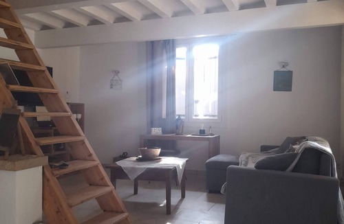 Sagries Villa | Charmante Maison de Campagne Arborée Avec Piscine